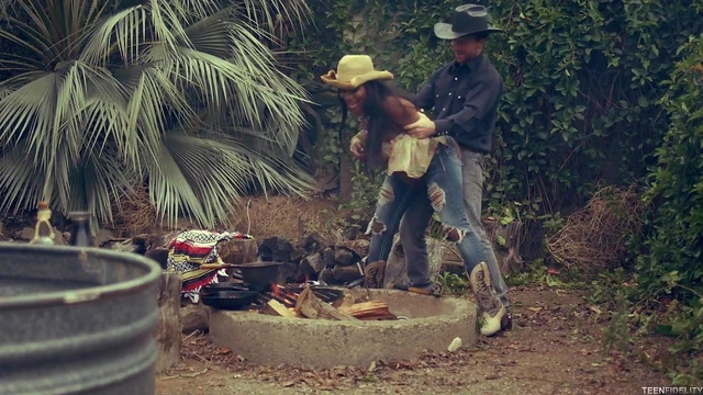 Ryan Madison & Jenna J. Foxx Seduce Each Other in Steamy Sex Scene