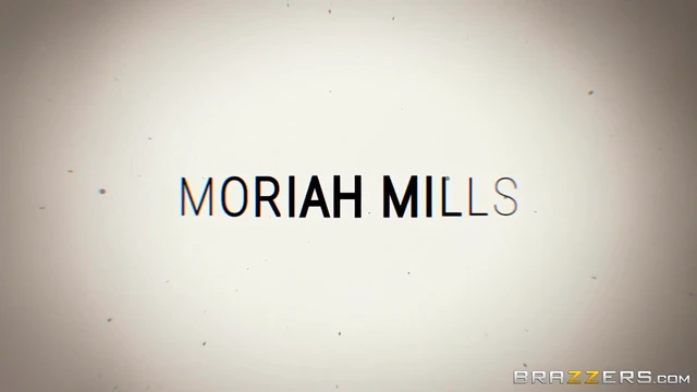 Cheat Ebony Wife Gets Fucked Hard By Long White Cock