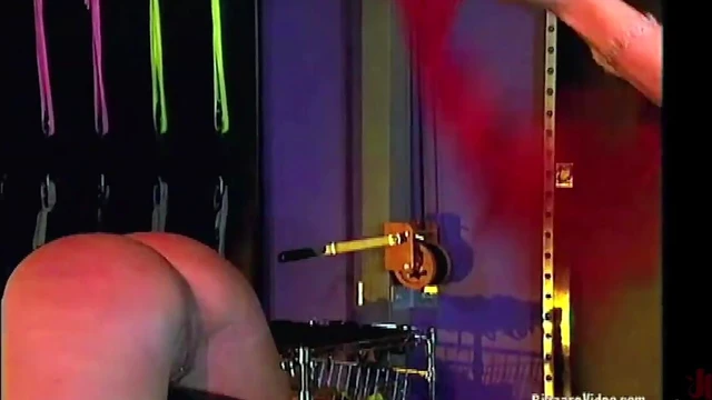 Nina Hartley Loves Hot Spankings & Dildo Pleasing Sex Games