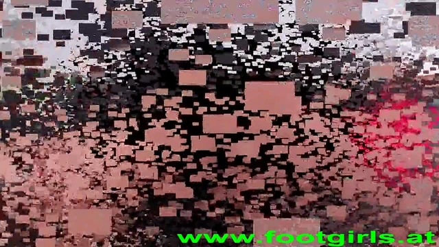 Foot Worship Fantasy: Seductive Babe Gives Intimate Toe Play Delight