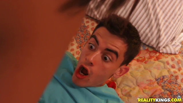 Passionate Curvy Ebony Babe Gets Pounded Hard by Big White Cock