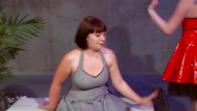 Sensual Blond Mistress Teases Slave’s Body Until She Screams Loudly