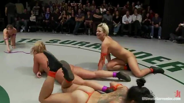 Hot Nude Sluts Enjoy Steamy Lesbian Games During Tatami Fight