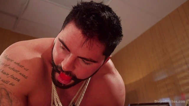 Sassy Blonde Lorelei Lee Punishes Lover With Kinky BDSM Sex Game