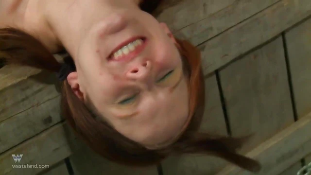 Hot Wax Mistress Whips Her Slave Until He Screams Loudly