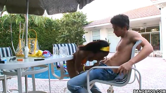 Ebony Babe Seduces Mexican Man by Poolside for Steamy Passionate Sex