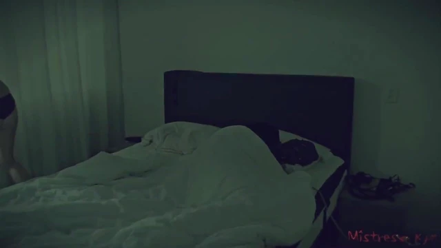 Dominant Mistress Facesits Chastised Submissive Slave Manually