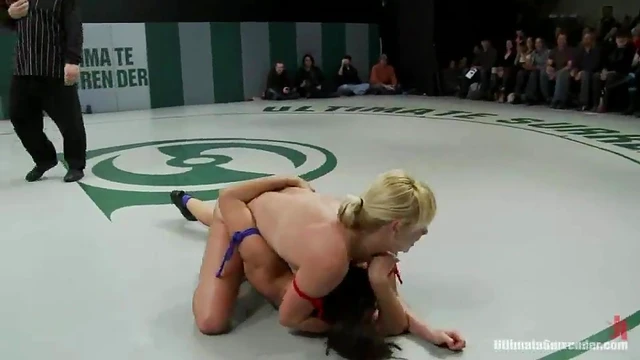 Hot Five Kinky Chicks Play Lesbian Games on Tatami Mat Blissfully