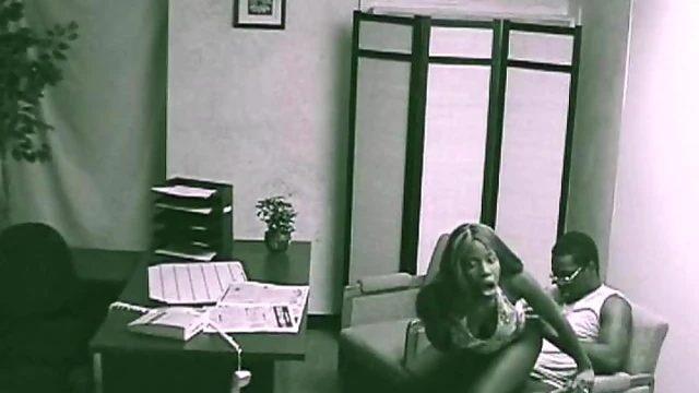 Ebony Temptress Jumps On Throbbing Cock For A Ride To Remember