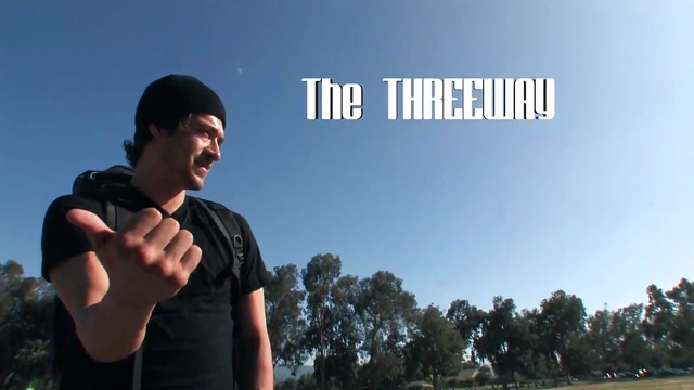 Skilled Tattoo Artist Marks Curvy Beauty's Pussy With New Ink Design