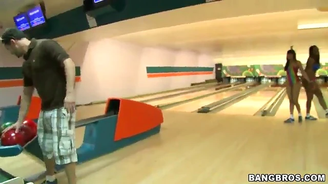 Big Bootied Ebony Queen Gets Her Ass Nailed Hard by White Cock Masterpiece