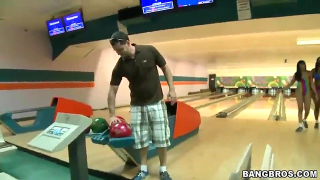 Big Bootied Ebony Queen Gets Her Ass Nailed Hard by White Cock Masterpiece