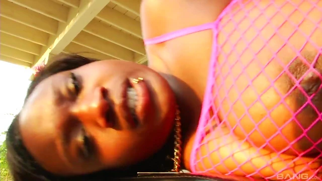 Ebony Goddess Takes Charge in Fiery Anal Worship Ritual