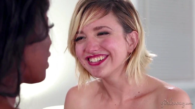 Naughty Eliza Jane Loves Feasting on Diverse Pussy Fantasies