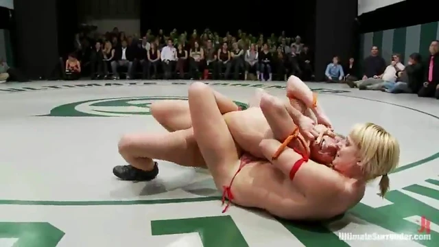 Sizzling Night With Three Horny Babes Ripping Each Other Apart Wildly