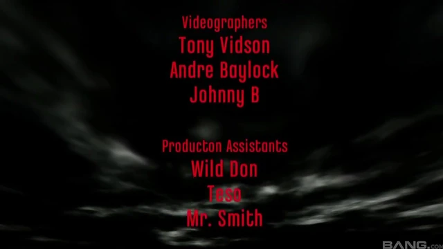 Jane & Kelly's Kinky Lesbo Adventure Ends With Steamy Sex Play