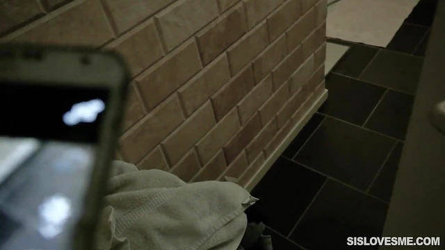 Goddess Jenna Moans Ecstatically As Partner Takes Her From Behind