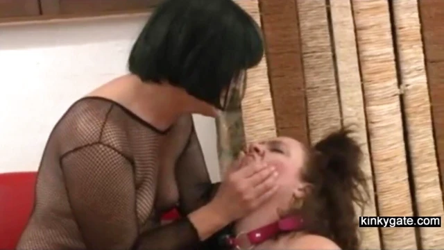 Curious Lesbian Explorations With My Tempting Mother