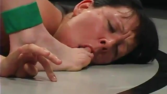 Julie Night Soothes Her Stress With Toys After Tough Fight Darling Fingers