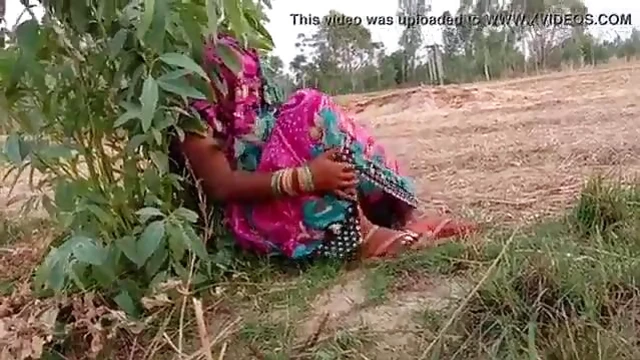 Hot Mature African Lady Randi Gets Fucked Hard In The Open