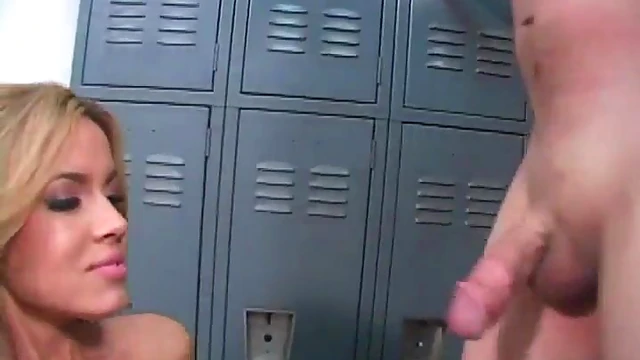Hot Cheerleader Gets Fucked Hard In The Locker Room After Practice