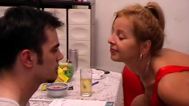 Sexy MILF Bianca Seduces Richie With Her Spit-Filled Kisses and Touches