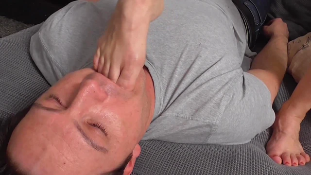 Foot Worship Training: Submissive Slave Pleases Mistress's Soles Passionately