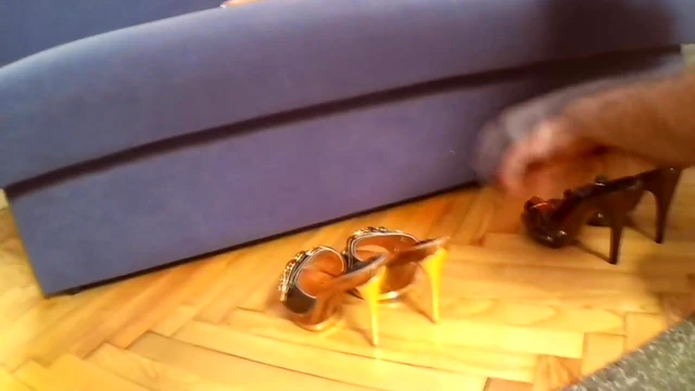 Foot Worship Training: Submissive Slave Pleases Mistress's Soles Passionately