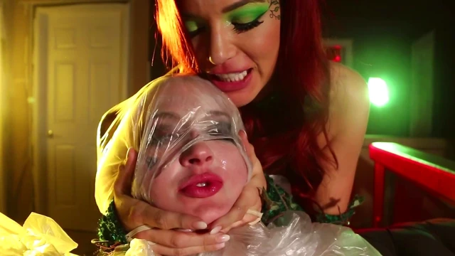 Sizzling Kinky Sex with Jayden Cole & Leya Falcon in Hot Lesbian Action