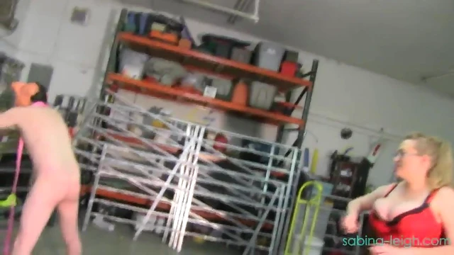 Sabina Leigh Tortures Guy Wearing Pig Mask for Extreme Pleasure