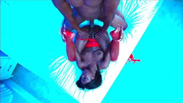 Majesty Nasty Passionately Dominates Her Lover's Cravings for Pleasure