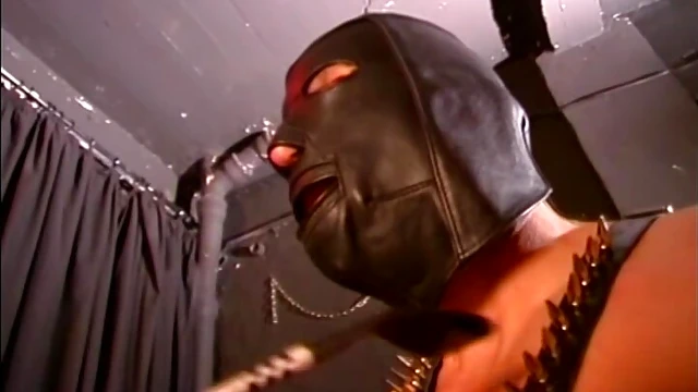 Submissive Slut Gets Trained Hard by Dominant Stud's Cock Skills