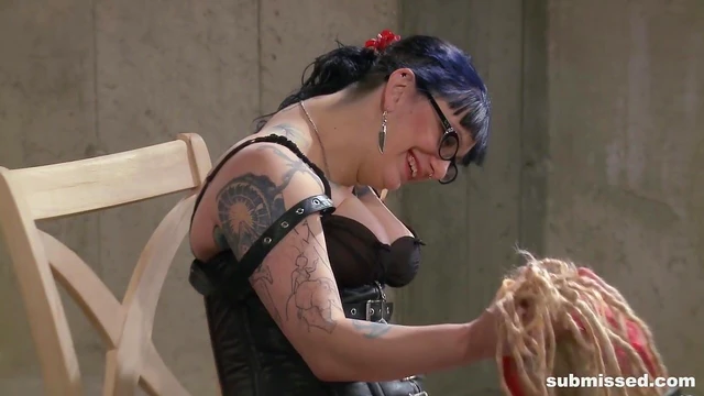 Sizzling BDSM Adventure: Kinky Slave Role Fun With Bella Vendetta