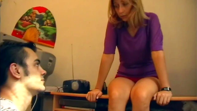 Dominant Lady Commands Submissive Stud to Paint Her Seductive Toenails