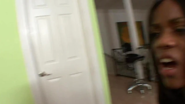 Passionate Ebony Babe Gets Her Pussy Smashed Close-Up FFM Encounter