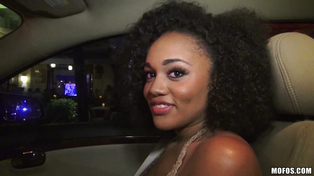 Sultry Ebony Chick With Big Natural Boobs Gets Fucked Hard in Her Car