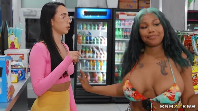 Hot Interracial Threesome Action With Seductive Babes Jordyn Falls & Gaby