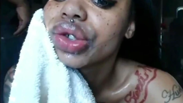 Ebony Beauty With Big Boobs Swallows Cum Live On Webcam Show