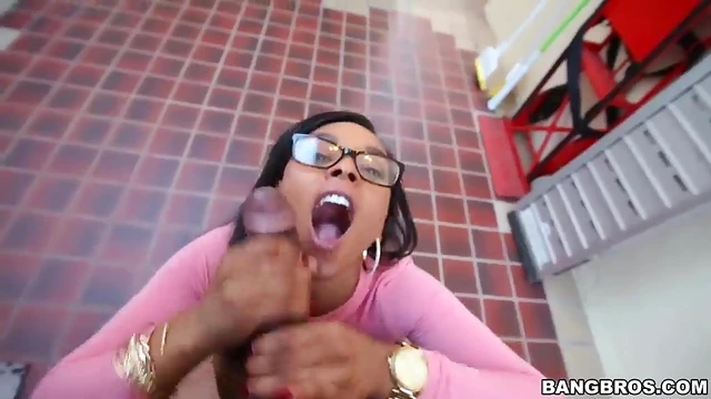 Hung Black Man Plows Ebony Babe’s Tight Pussy with Raw Passion