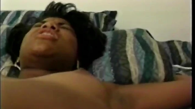 Passionate Guy Fucks Ebony Pussy Close-Up Before Giving Her Wet Spotting Blowjob