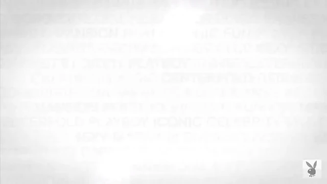 Leola Bell Shows Off Her Sexy Body During Seductive Photo Shoot