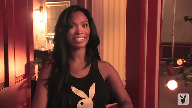 Leola Bell Shows Off Her Sexy Body During Seductive Photo Shoot