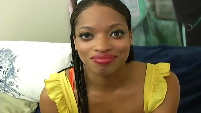 Sexy Ebony Victory Phoenix Delivers Mind-Bending POV Blowjob Action