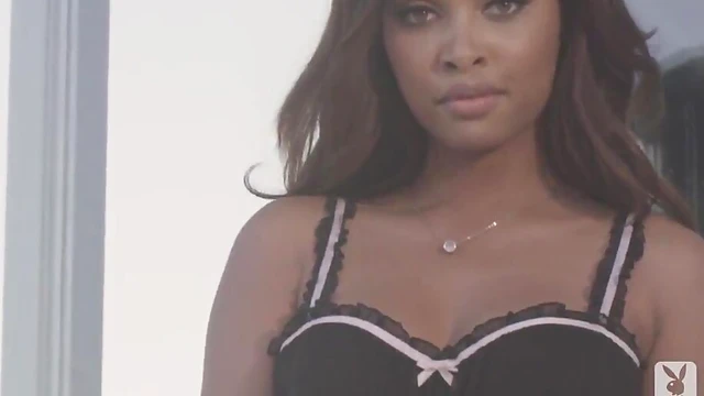 Phoenix Skye's Thick Ebony Assets Get Explored Deeply by Hungry Dicks