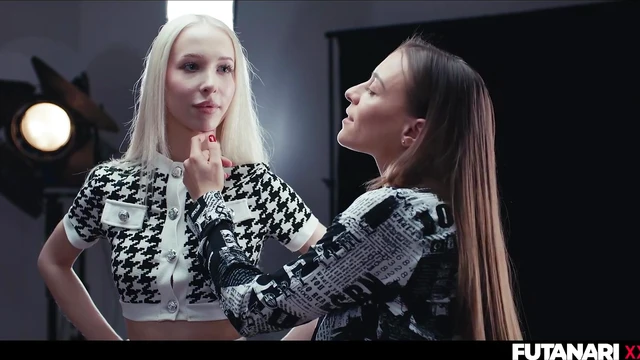 Time-Freezing Magic Reveals Naughty Transgender Giving Blonde Teen a Facefuck Orgasm