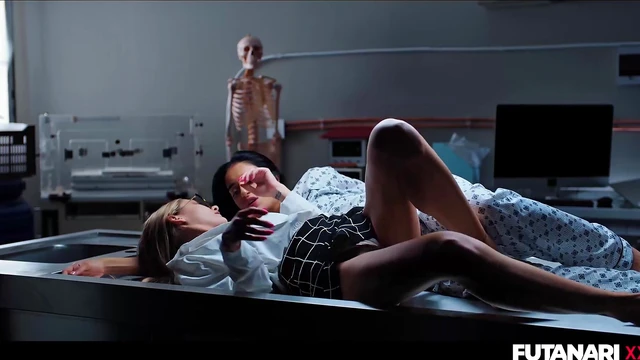 Trans Shemale With Futa Cock Gives Hot Cremepie To Sexy Tiffany Tatum