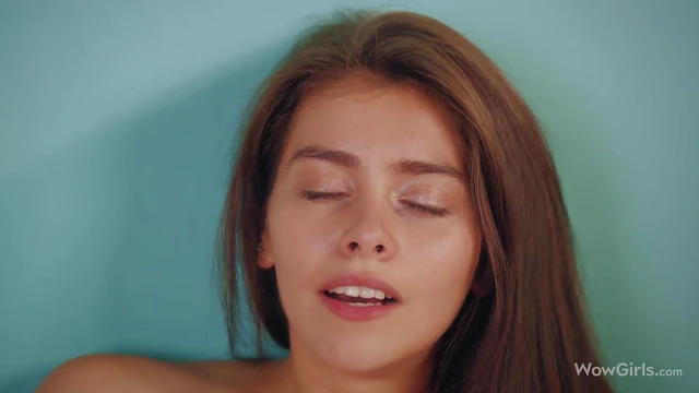 Beautiful Girl Alissa Foxy Gets Super Horny and Seduces Her Lover Deeply