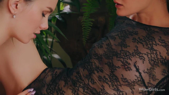 Hungarian Beauties Liz & Tiffany Share Passionate Romance in Bed Together