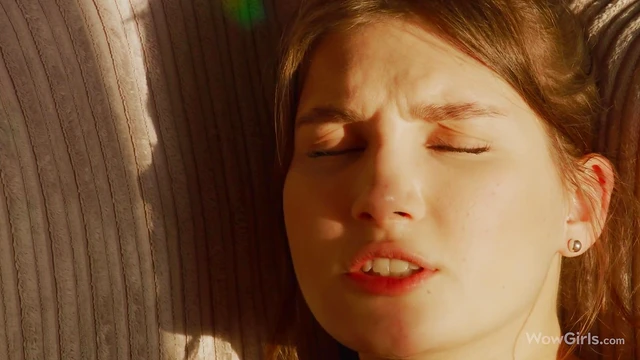 Beautiful Ukrainian Model Ellie Luna Fingers Herself Sensually on Couch