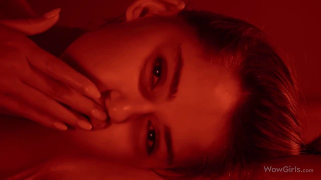 Sonya Blaze Showcases Her Perfect Body in Stunning On-Camera Display